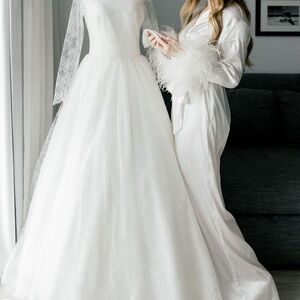Le Nuage Couture White Satin Silk Bridal Robe - detachable ostrich feather cuffs
